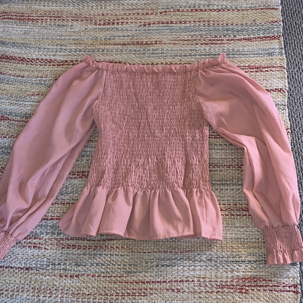 Cute pink top !